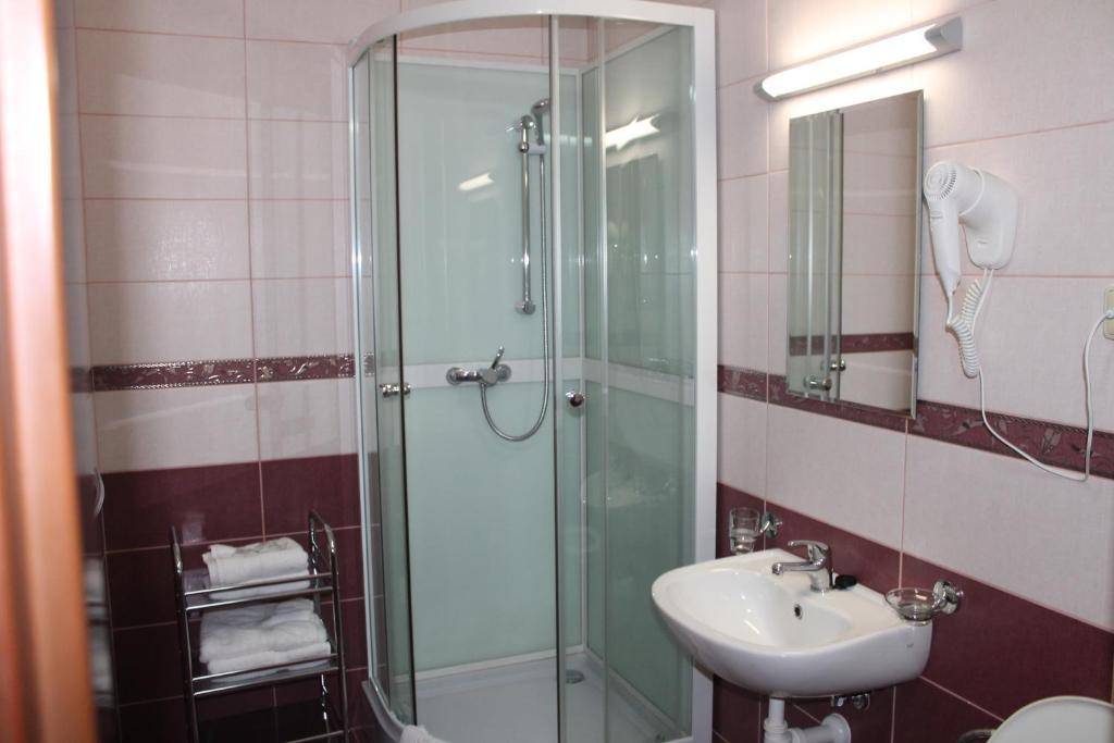 פראג Hotel Wilhelm מראה חיצוני תמונה