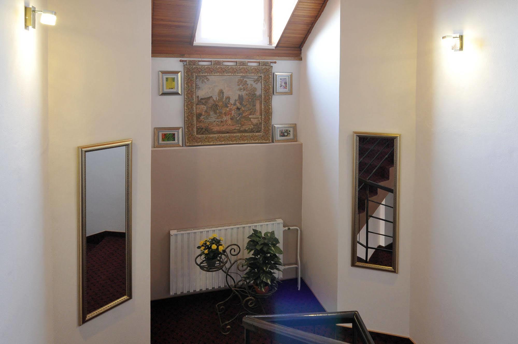 פראג Hotel Wilhelm מראה חיצוני תמונה